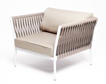 Кресло 4SIS "Касабланка" кресло плетеное из роупа, каркас алюминий светло-серый (RAL7035) шагрень, роуп серо-коричневый 23мм, ткань Savana ivory арт. KAS-A-001 RAL7035 SH G-brown(S-ivo)