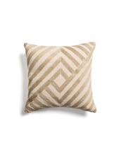 Чехол La Forma (ех Julia Grup) Чехол для подушки Silume из хлопка цвета экрю с бежевой вышивкой из джута, 45 x 45 см арт. 481475
