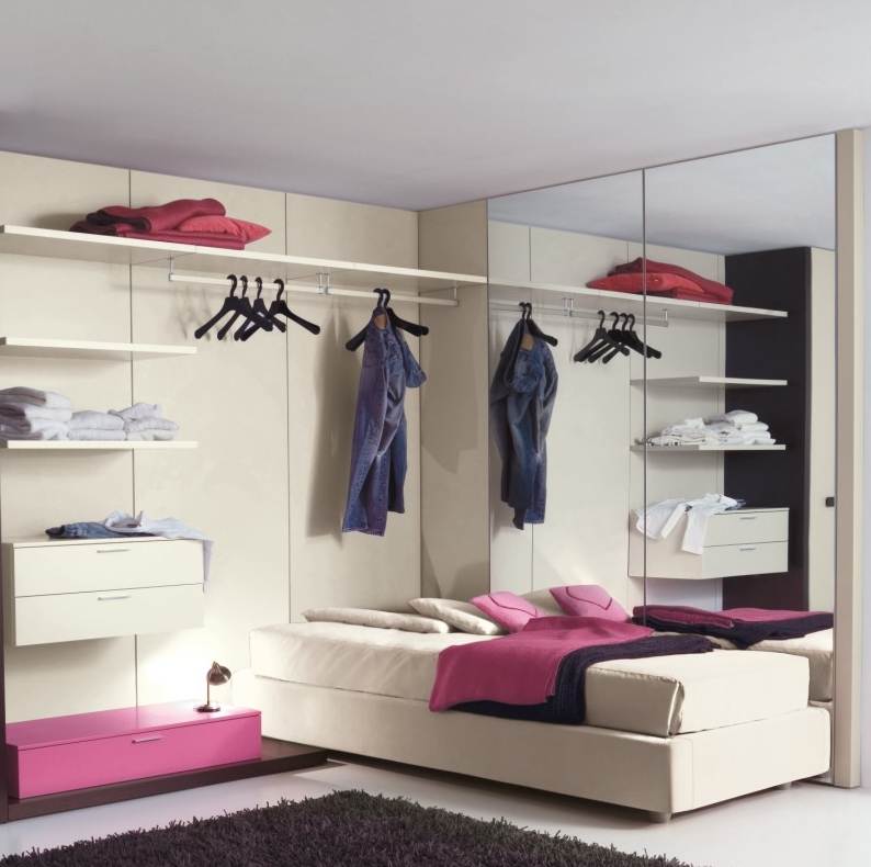 /i/Detskaya-Clever-Night-%26-More-186-00138578