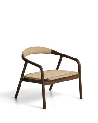 Кресло La Forma (ех Julia Grup) Кресло уличное Derile из дуба с отделкой орех и бежевой веревки арт. 481827