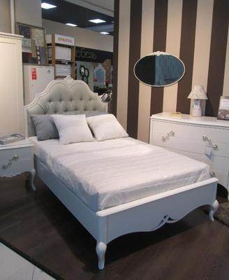 /i/Krovat-Brevio-Salotti-b00394337