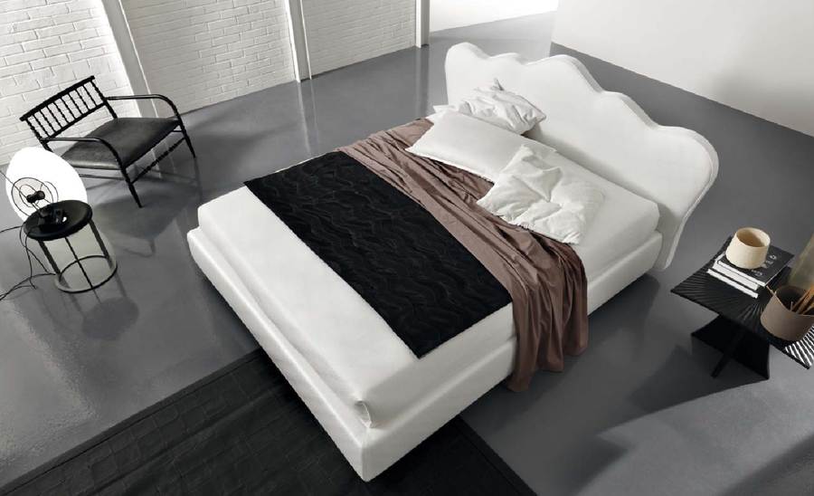 /i/Krovat-Ditre-Italia-Louis-00251033