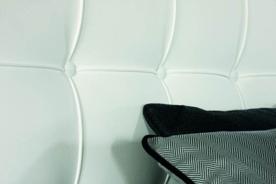 /i/Krovat-Twils-Max-Capitonne-Classic-00189766