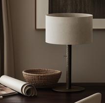 Лампа Aromas del Campo Настольная лампа Coco S1342 хромированный металл/черная кожа с абажуром 801011/36 арт. 264657