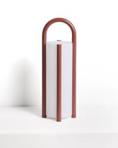 Лампа La Forma (ех Julia Grup) Большая портативная настольная лампа Leros из полиэтилена и стали терракотового цвета арт. 482856