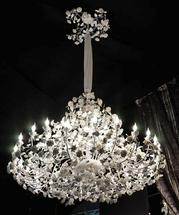 Люстра Villari 24 LIGHTS WHITE ROSES CHANDELIER