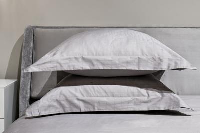 Наволочка Garda Decor 130HB- PC5070-NAV JAC SER Комплект наволочек сатин жаккард Змейка серый 50*70(2шт) арт. 130HB- PC5070-NAV JAC SER