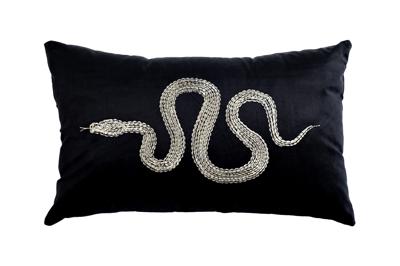 Подарок Garda Decor 70SW-19590 Подушка с вышивкой "Змейка" черная 30*50см арт. 70SW-19590
