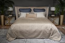 Подарок Garda Decor 121GD-12114 Покрывало Глосс (Gloss) бежевое 260*260 арт. 121GD-12114