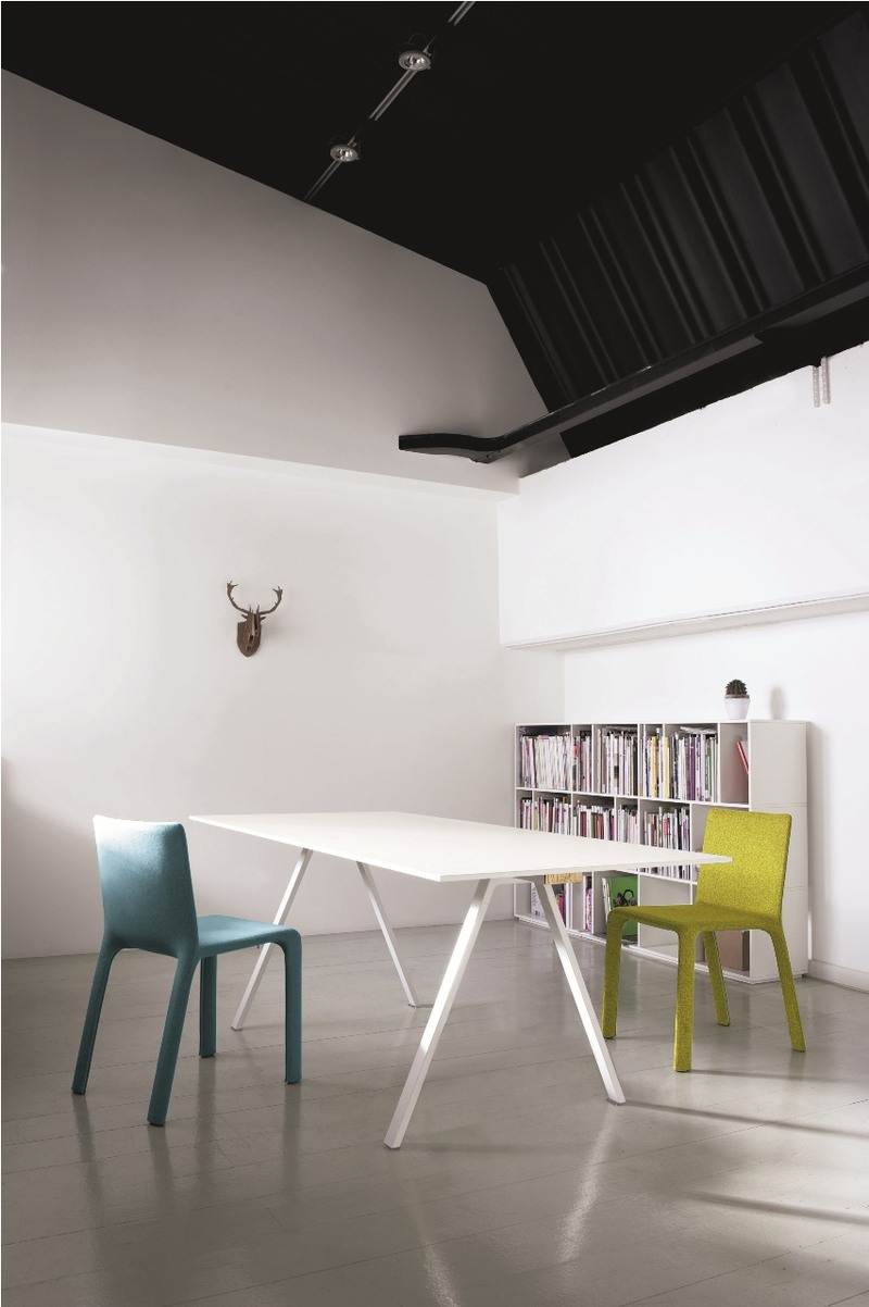 /i/Stol-Kristalia-Neat-00181775