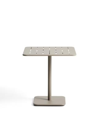 Стол La Forma (ех Julia Grup) Уличный стол Brai из оцинкованной стали бежевого цвета, 70 x 70 см арт. 482205