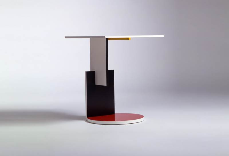 /i/Stol-zhurnalnyy-Cassina-634-Schroeder-1-00206965