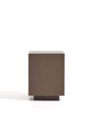 Столик La Forma (ех Julia Grup) Уличный столик Rustella из коричневого бетона, 35 x 35 см арт. 482337