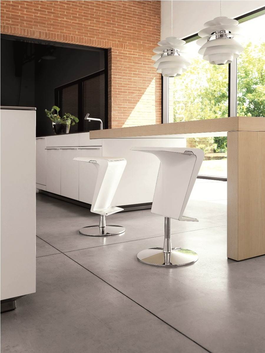 /i/Stul-Kristalia-Dart-00166967