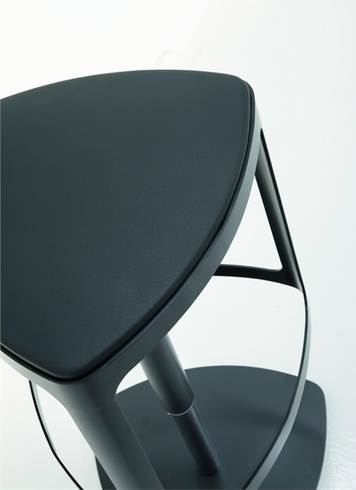 /i/Stul-barnyy-Bonaldo-Clip-00231165