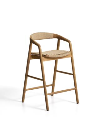 Стул барный La Forma (ех Julia Grup) Уличный полубарный стул Derile из массива дуба в натуральной отделке и бежевой веревки арт. 481899