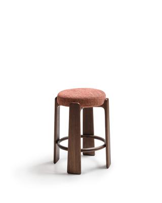 Стул полубарный La Forma (ех Julia Grup) Granite Полубарный табурет из терракотового шенилла и массива ясеня в натуральной отделке 65 см арт. 420261