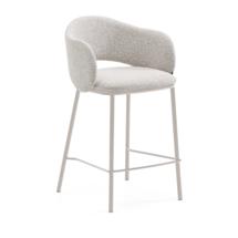 Стул полубарный La Forma (ех Julia Grup) Полубарный стул Maina из плотной бежевой шенилли и ножками в бежевой отделке, 65 см арт. 208247