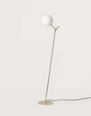 Торшер Aromas del Campo Торшер Atom латунь/опаловое стекло арт. 091766