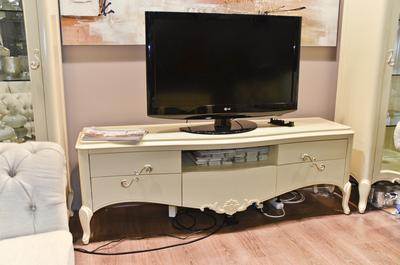 /i/Tumba-pod-TV-Brevio-Salotti-b00394360
