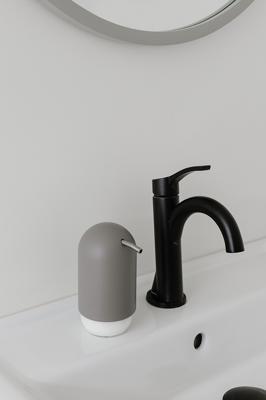 Аксессуары для ванной Umbra Диспенсер для мыла touch, 235 мл, серый арт. 023273-918