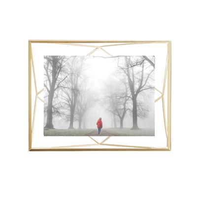 Фоторамка Umbra Фоторамка prisma, 13х18, золотистая арт. 313015-221