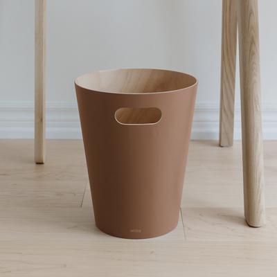 Корзина Umbra Корзина для мусора woodrow, 7,5 л, коричневая арт. 082780-1258