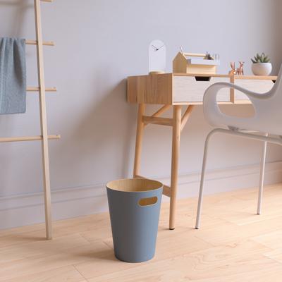 Корзина Umbra Корзина для мусора woodrow, 7,5 л, серо-голубая арт. 082780-1050