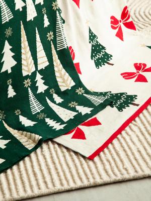 Комплект Tkano Плед из хлопка с новогодним рисунком whitewood из коллекции new year essential, 130x180 см арт. TK25-TH0005