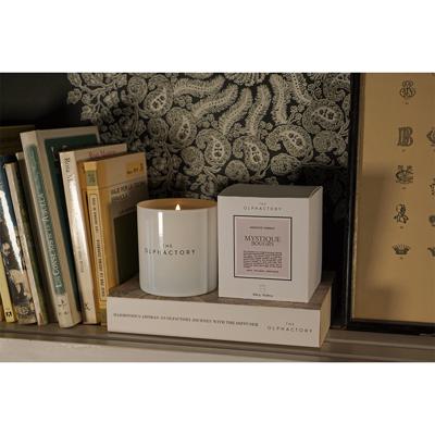 Свеча AMBIENTAIR Свеча ароматическая the olphactory, white insignia, mystique boughs, 60 ч арт. VV060MYWTO