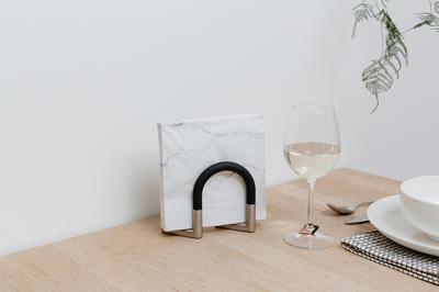 Держатель Umbra Держатель для салфеток swivel, черный/никель арт. 330705-047