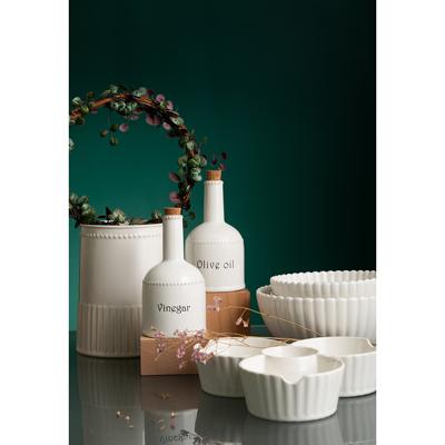 Бутылка Tkano Бутылка для масла белого цвета из коллекции kitchen spirit, 250 мл арт. TK22-TW_BTL0001