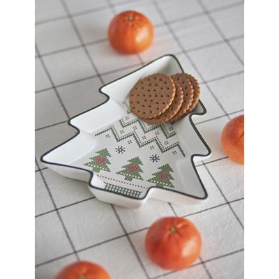 Тарелка Tkano Набор из двух сервировочных тарелок sweet memories из коллекции new year essential арт. TK24-NY_SRV0002