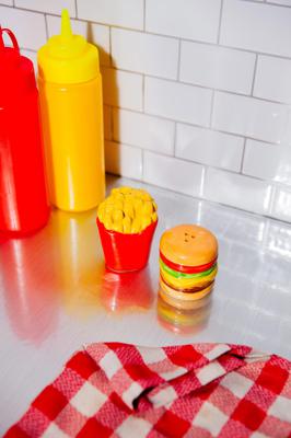 Набор посуды Doiy Набор из солонки и перечницы fast food, burger & f арт. DYSPEFFFB
