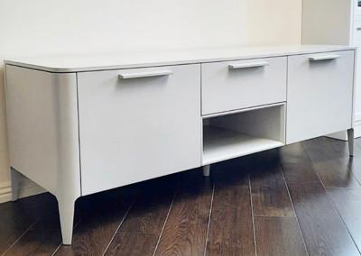 Тумба под ТВ Ellipsefurniture Тумба Type под ТВ ширина 160 см (серо-бежевый) арт. TY010304280101