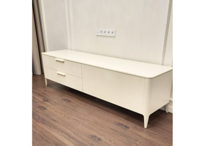 Тумба под ТВ Ellipsefurniture Тумба Type под ТВ 2 ящика откидная дверь (молочный) арт. TY010305260101