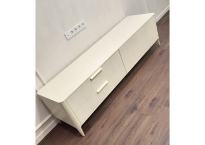 Тумба под ТВ Ellipsefurniture Тумба Type под ТВ 2 ящика откидная дверь (молочный) арт. TY010305260101