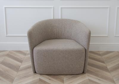 Стол письменный Ellipsefurniture Кресло Ellipse E6.1 (бежевый, рогожка) арт. KP010201280401