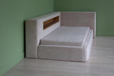 Кровать Ellipsefurniture Диван-кровать Cube c нишей L антивандальная ткань (молочный) арт. CU01105500206