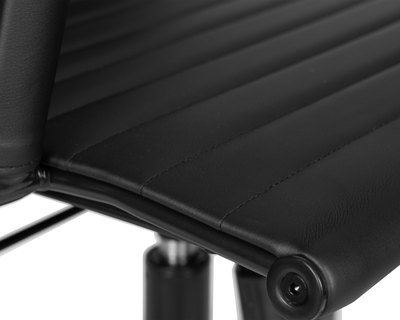 Кресло руководителя DOBRIN Офисное кресло для руководителей DOBRIN CLARK SIMPLE BLACK, чёрный арт. LMR-101B_B-M_EL-black