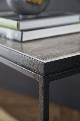 Абажур Hooker Консоль Commerce & Market Metal-Wood Console Table арт. ZN-411521
