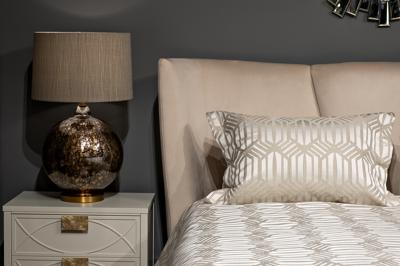 Подарок Garda Decor 121GD-12126 Комплект Артдеко (Artdeco) серый ( покрывало 260*260 и 2 наволочки 50*70) арт. 121GD-12126