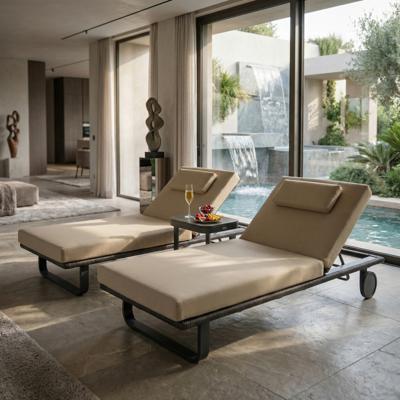 Мебель IDEAL PATIO Шезлонг КОСТА С на колесах, каркас карбон, матрас бежевый (с подушкой) арт. CST.3012001