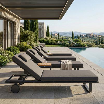 Мебель IDEAL PATIO Шезлонг КОСТА С на колесах, каркас карбон, матрас антрацит (с подушкой) арт. CST.3015001