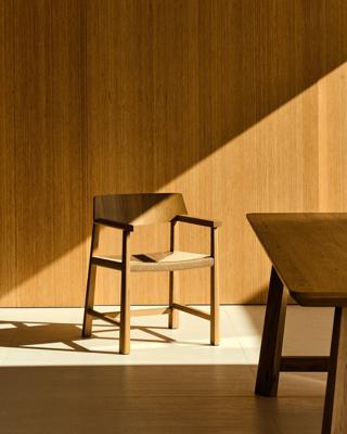 Стул La Forma (ех Julia Grup) Стул Idun из массива дуба с натуральной отделкой и сиденьем из веревки арт. 254209