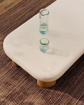 Столик La Forma (ех Julia Grup) Журнальный столик Labra из цемента и акации 140 x 70 см арт. 262269
