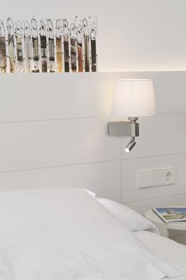 Бра Faro Бра с ридером Room белое арт. 038057