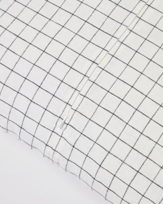 Чехол La Forma (ех Julia Grup) Чехол для подушки Maialen из 100% льна с белыми квадратами и черной сеткой 45 x 45 см арт. 108892