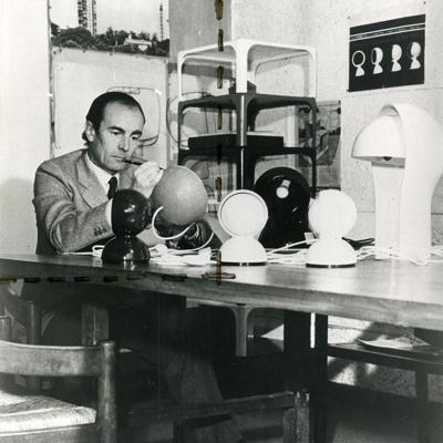 Лампа ARTEMIDE Настольная лампа Dalu Black арт. 1466030A