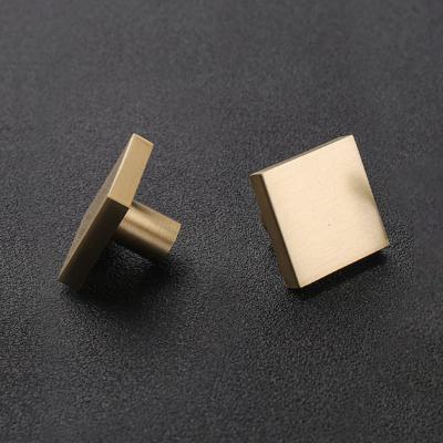 Мебель Delight Collection Ручка-кнопка HK006 brass арт. HK006 brass
